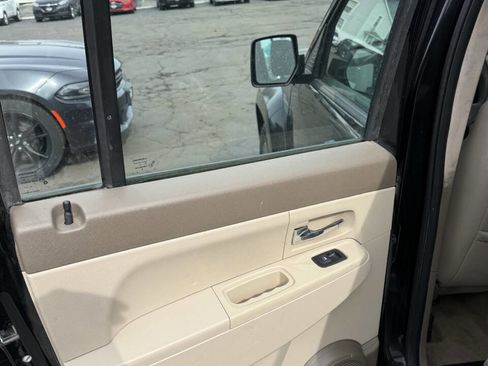 Used 2009 Jeep Liberty Sport image 12