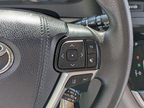 Used 2020 Toyota Sienna L FWD image 20