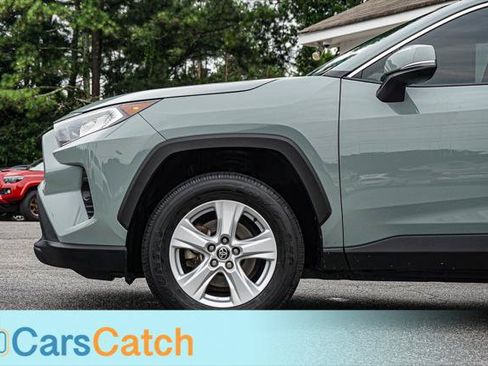 Used 2021 Toyota RAV4 XLE FWD image 16