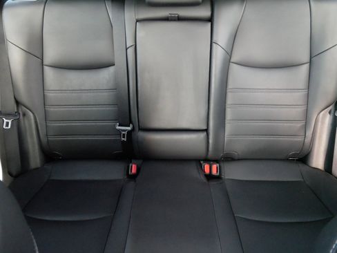 Certified 2022 Toyota RAV4 XLE Premium AWD/4WD image 13