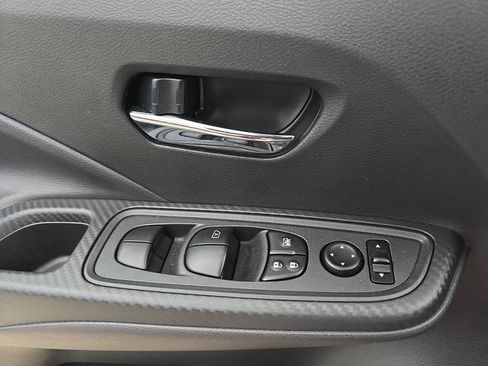 Used 2025 Nissan Versa SV w/ Trunk Package FWD image 27