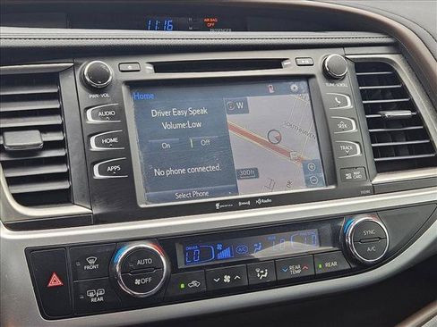 Used 2019 Toyota Highlander XLE FWD image 15