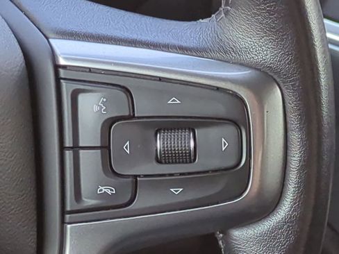 Used 2021 Chevrolet Silverado 1500 LT AWD/4WD image 24