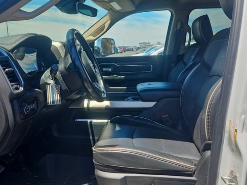 Used 2020 RAM 2500 Laramie AWD/4WD image 12