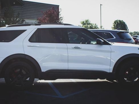 Used 2021 Ford Explorer ST w/ Equipment Group 401A AWD/4WD image 10