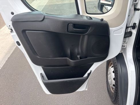 Used 2017 RAM ProMaster 3500 w/ Premium Appearance Group image 28