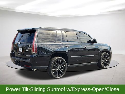 Used 2020 Cadillac Escalade Premium Luxury image 7