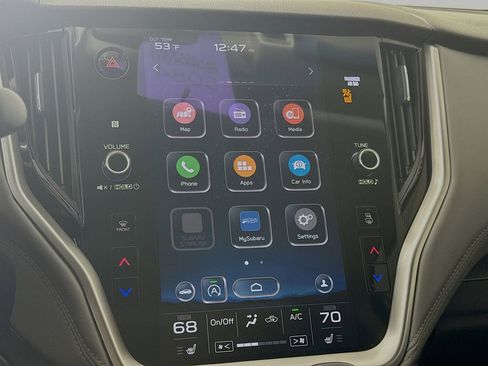 Used 2022 Subaru Outback Premium image 17