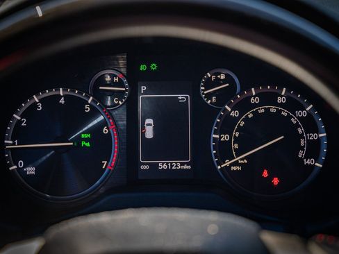 Used 2023 Lexus GX 460 Premium w/ Premium Package image 27