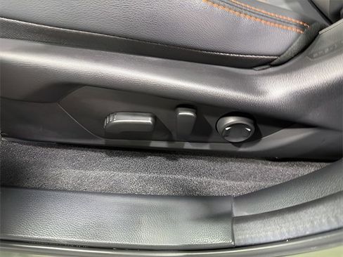 Certified 2025 Subaru Crosstrek 2.5i Limited w/ Popular Package #4A image 12