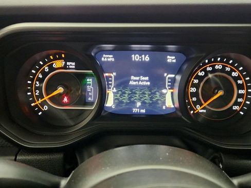 Used 2025 Jeep Wrangler Unlimited Rubicon 392 AWD/4WD image 14