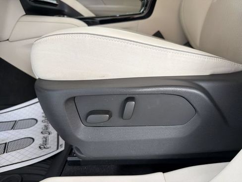 Certified 2023 Buick Envision Essence AWD/4WD image 12
