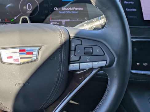 Used 2024 Cadillac Escalade Premium Luxury Platinum image 20