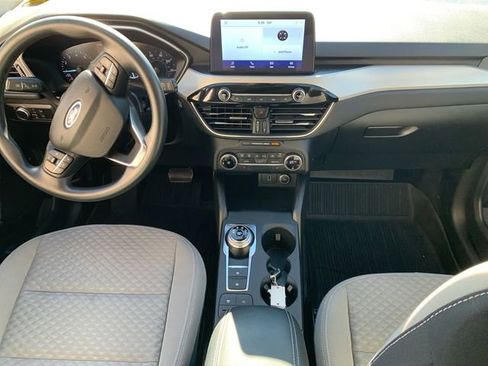 Used 2020 Ford Escape SE image 20