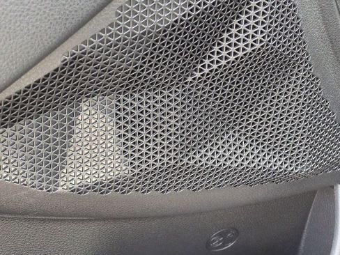 New 2026 Kia Seltos LX FWD image 25