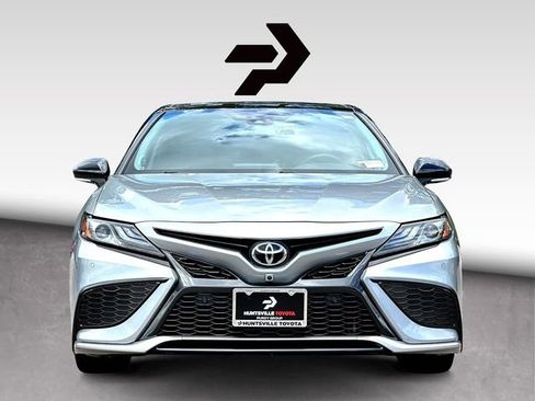 Used 2022 Toyota Camry XSE w/ Navigation Package FWD image 3