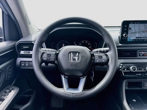 Used 2024 Honda Pilot Touring image 24