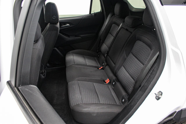 Used 2025 Chevrolet Equinox LT w/ Safety and Technology Package AWD/4WD image 12