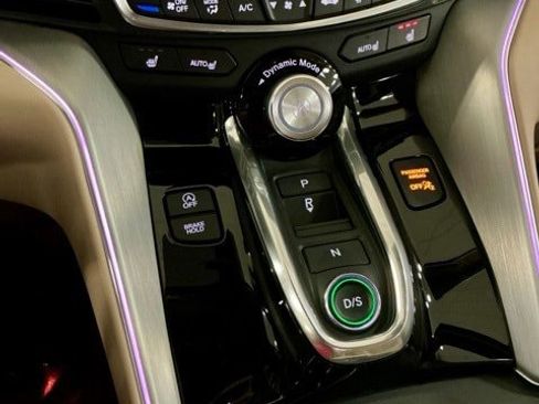 Certified 2022 Acura TLX w/ Technology Package image 18