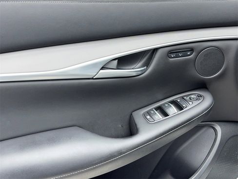 Used 2023 INFINITI QX50 Luxe image 31