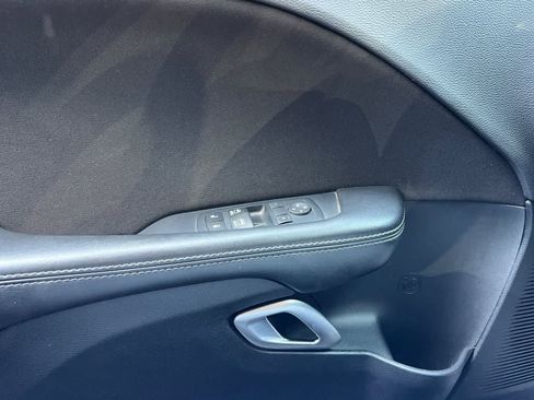 Used 2017 Dodge Challenger R/T Scat Pack RWD image 15