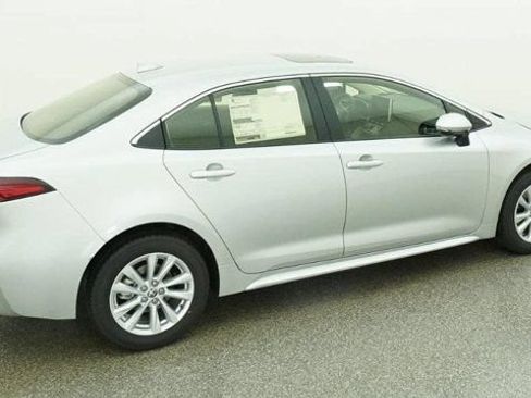 New 2026 Toyota Corolla Hybrid Sedan FWD image 10
