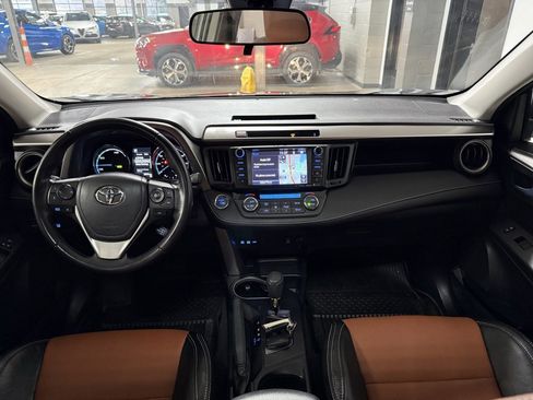 Used 2016 Toyota RAV4 XLE image 20