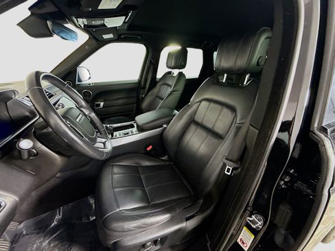 Used 2020 Land Rover Range Rover Sport SE image 22