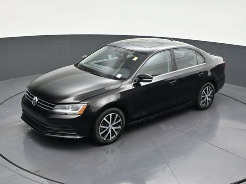 Used 2018 Volkswagen Jetta SE FWD image 10