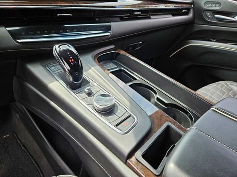 Certified 2023 Cadillac Escalade ESV Sport Platinum w/ LPO, ONYX Package image 25