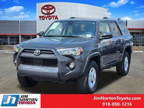 Used 2024 Toyota 4Runner SR5 AWD/4WD image 4