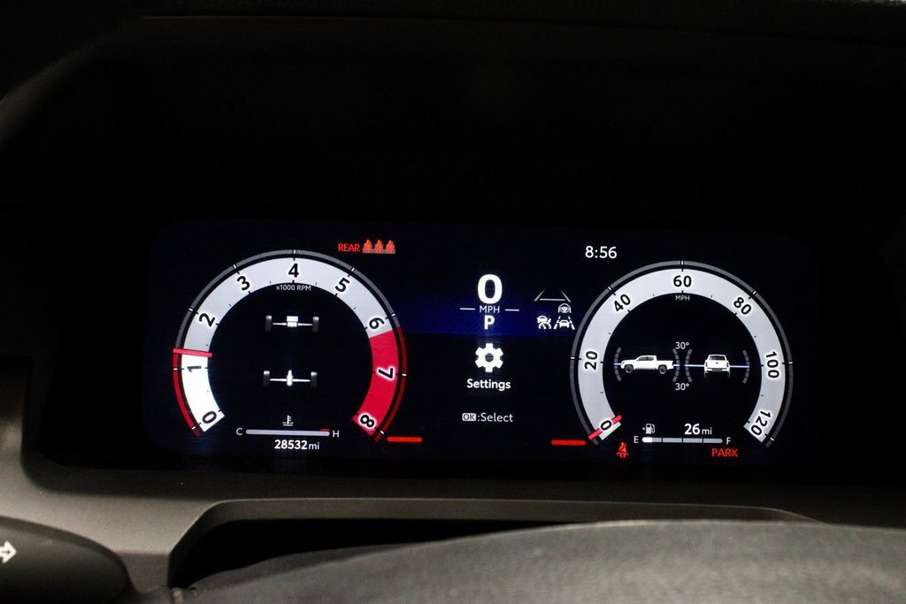Used 2025 Toyota Tacoma TRD Sport AWD/4WD image 27