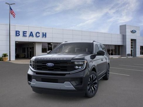 New 2026 Ford Expedition Max Platinum AWD/4WD image 3