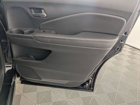 Used 2021 Honda Pilot Touring image 36