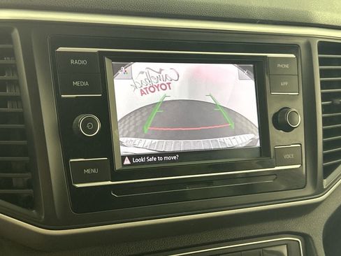 Used 2021 Volkswagen Atlas S FWD image 17