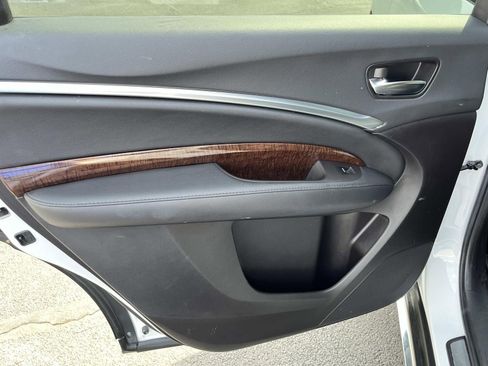 Used 2020 Acura MDX SH-AWD image 18