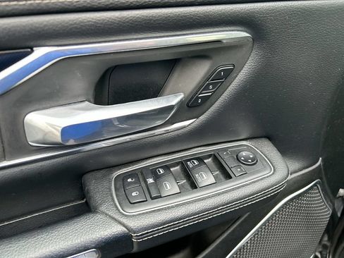 Used 2019 RAM 1500 Laramie w/ Sport Appearance Package AWD/4WD image 25
