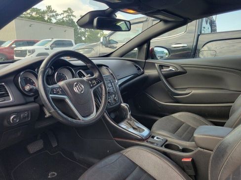 Used 2019 Buick Cascada Premium FWD image 9