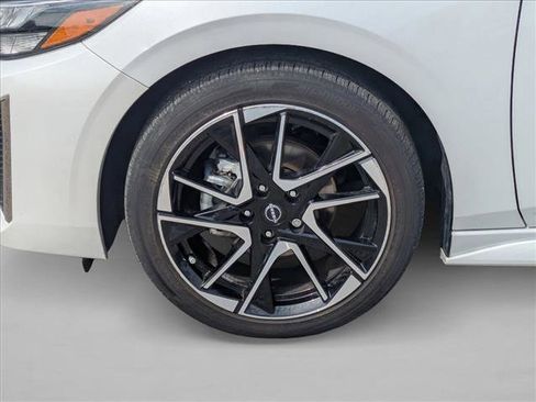 Used 2024 Nissan Sentra SR FWD image 21