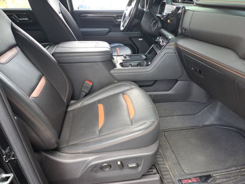 Used 2024 GMC Sierra 2500 AT4 w/ AT4 Premium Plus Package AWD/4WD image 15