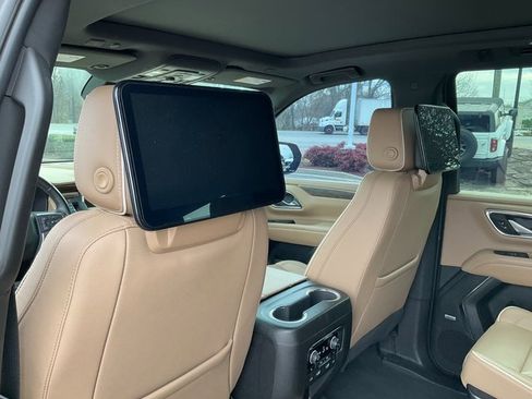 Used 2023 Chevrolet Tahoe Premier image 18