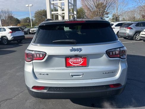 Used 2024 Jeep Compass Limited image 6