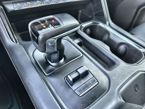 Used 2022 GMC Sierra 1500 AT4X image 26