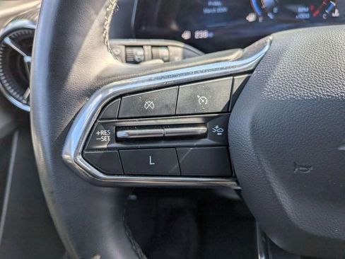 Used 2025 Chevrolet Equinox LT image 17