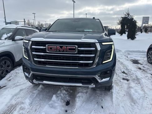 Used 2025 GMC Yukon Elevation w/ LPO, Floor Liner Package image 2