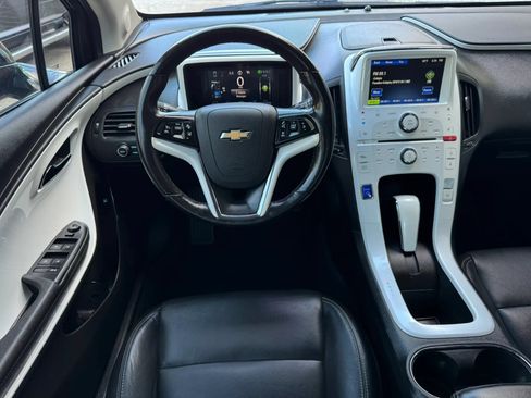 Used 2015 Chevrolet Volt Premium w/ Premium Trim Package FWD image 31
