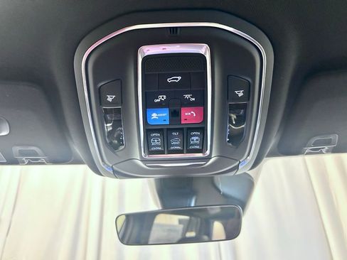 New 2026 Jeep Grand Cherokee Limited AWD/4WD image 19