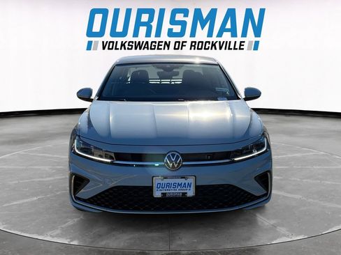 New 2026 Volkswagen Jetta SE image 8