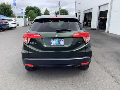 Used 2016 Honda HR-V EX image 4
