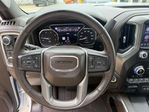 Used 2023 GMC Sierra 2500 Denali w/ Denali Ultimate Package AWD/4WD image 14